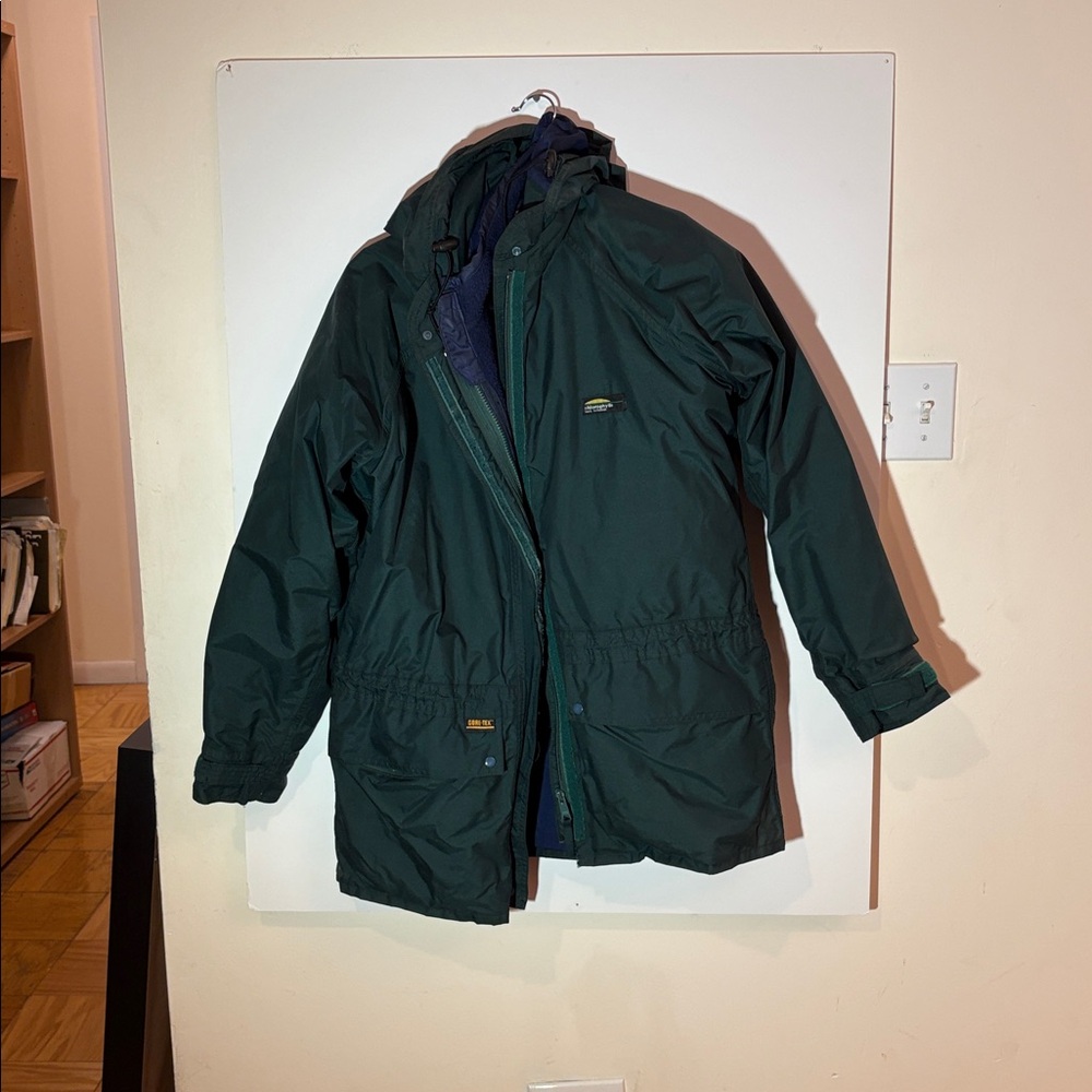 Gor-Tex Dark Green Hooded 2-1 Jacket with zip-in Polertec fleece jacket.